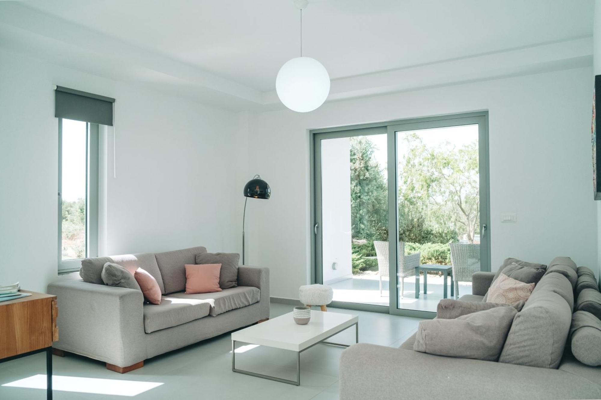 Helios A Modern Large Villa With Private Pool Set In A Quiet Location Σταυρός Εξωτερικό φωτογραφία