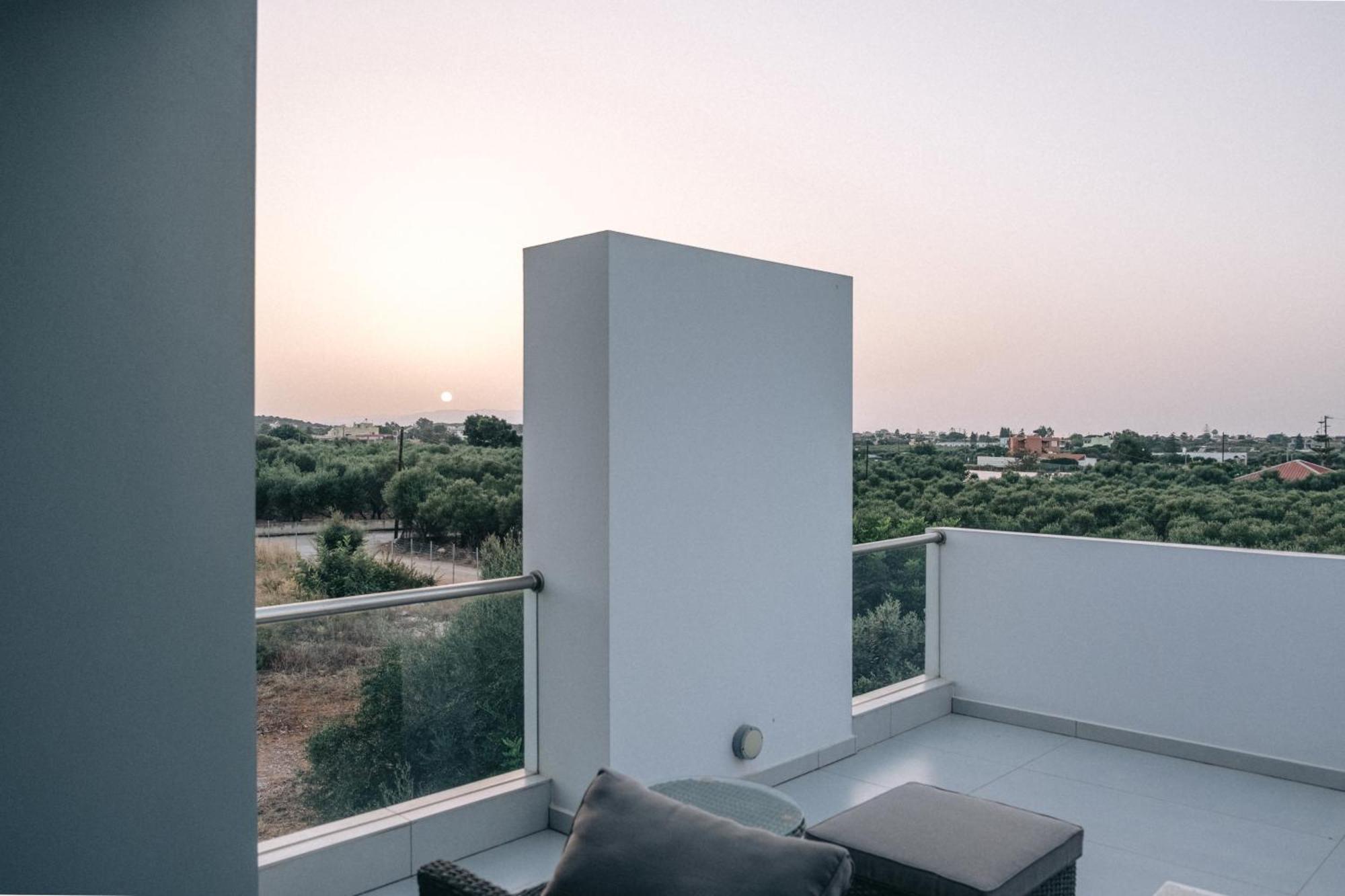 Helios A Modern Large Villa With Private Pool Set In A Quiet Location Σταυρός Εξωτερικό φωτογραφία